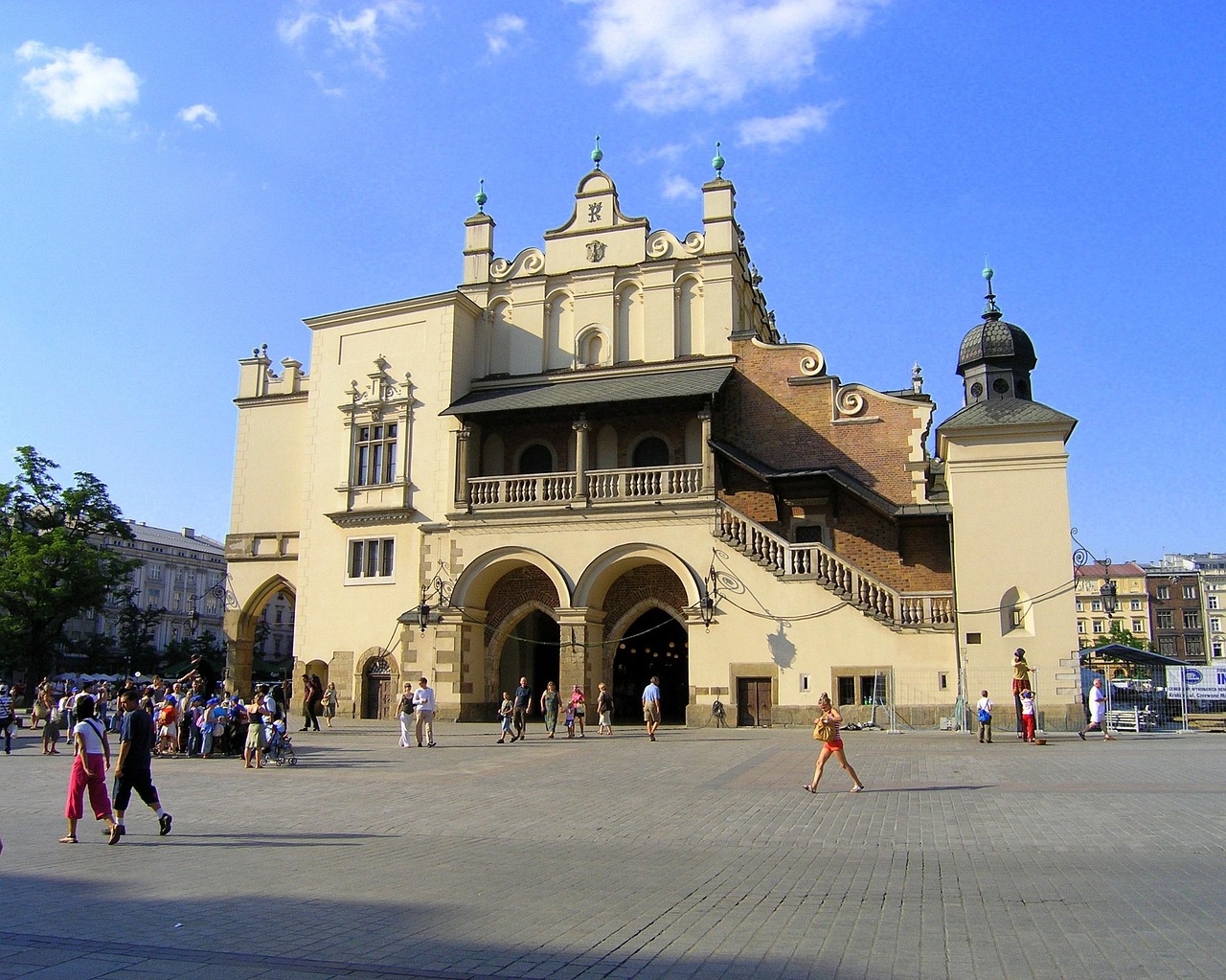 Rynek nieruchomości w Krakowie: Analiza trendów i możliwości